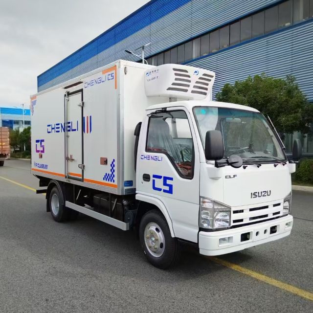 いすゞ 4x2 4x4 冷蔵トラック